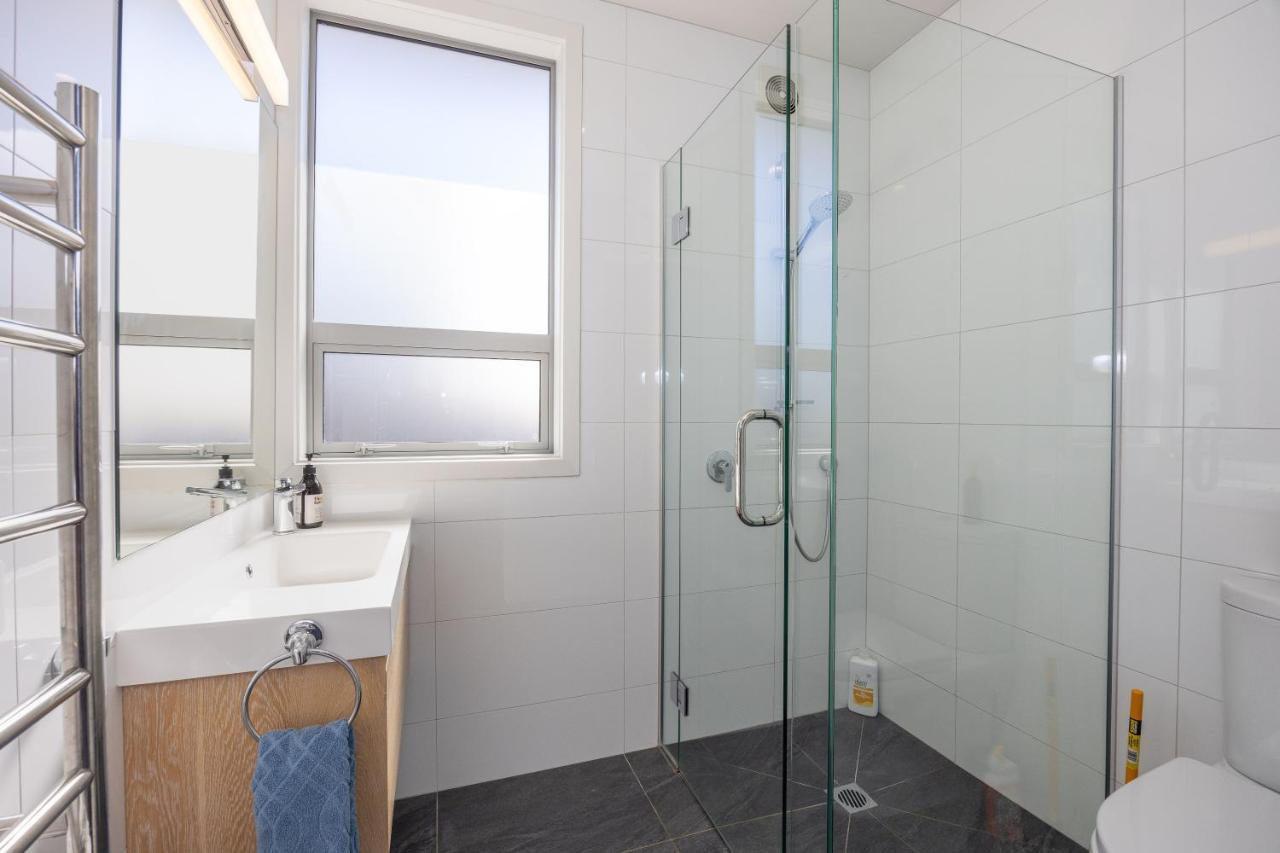 Prime Location On Warren St - 3 Bedroom Town House Wanaka Kültér fotó